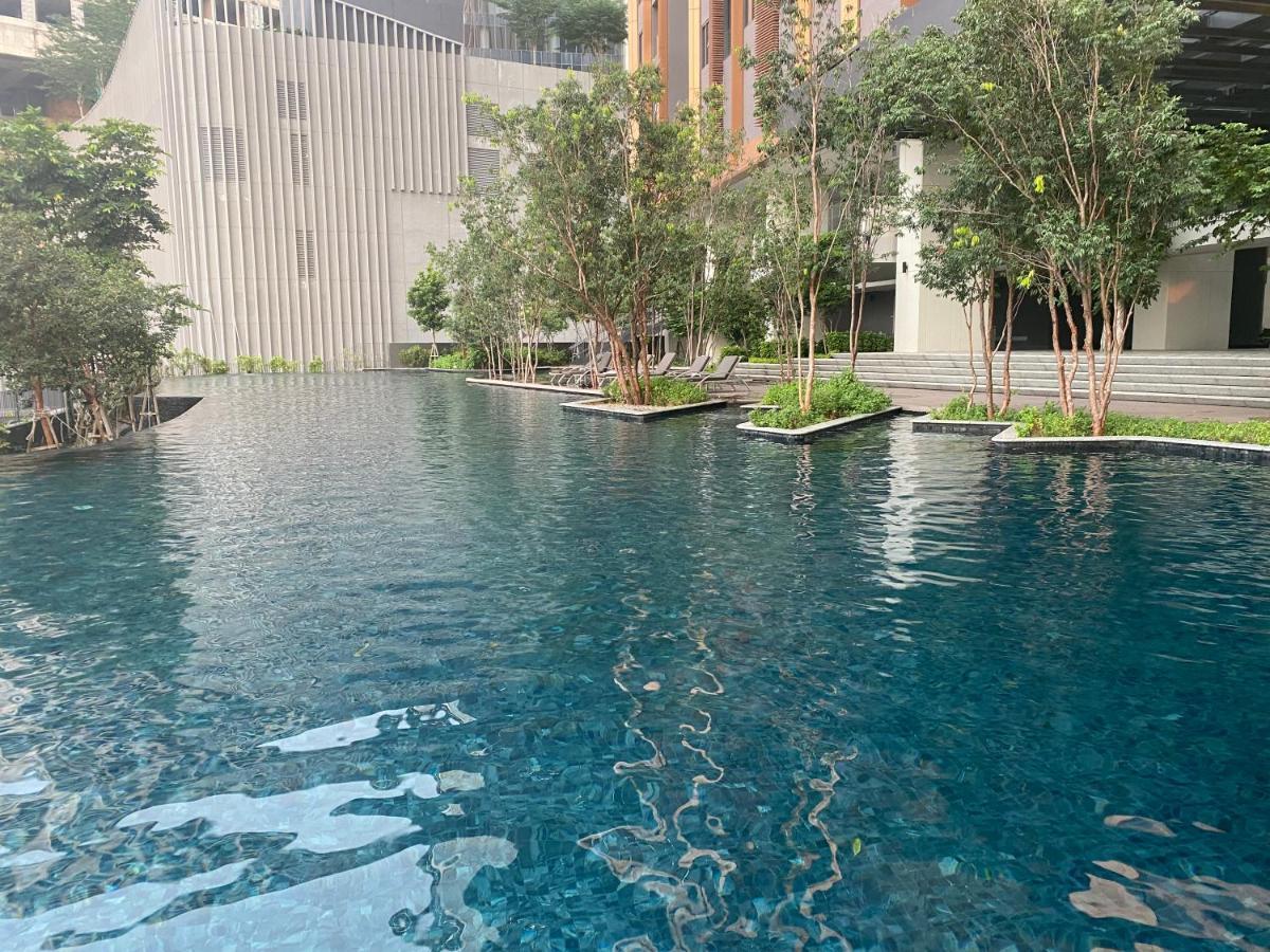 Lalaport At Lucentia Bukit Bintang Center * Kuala Lumpur
